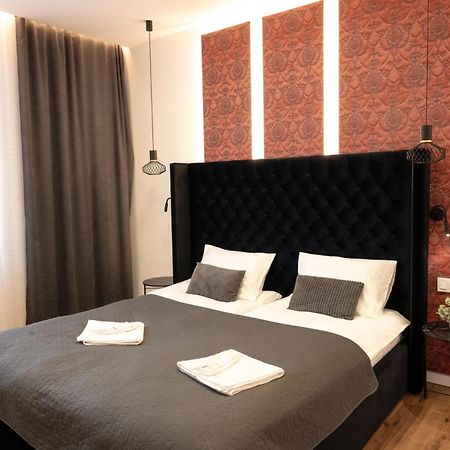 Luxury Apartments Laborca Oujhorod Extérieur photo
