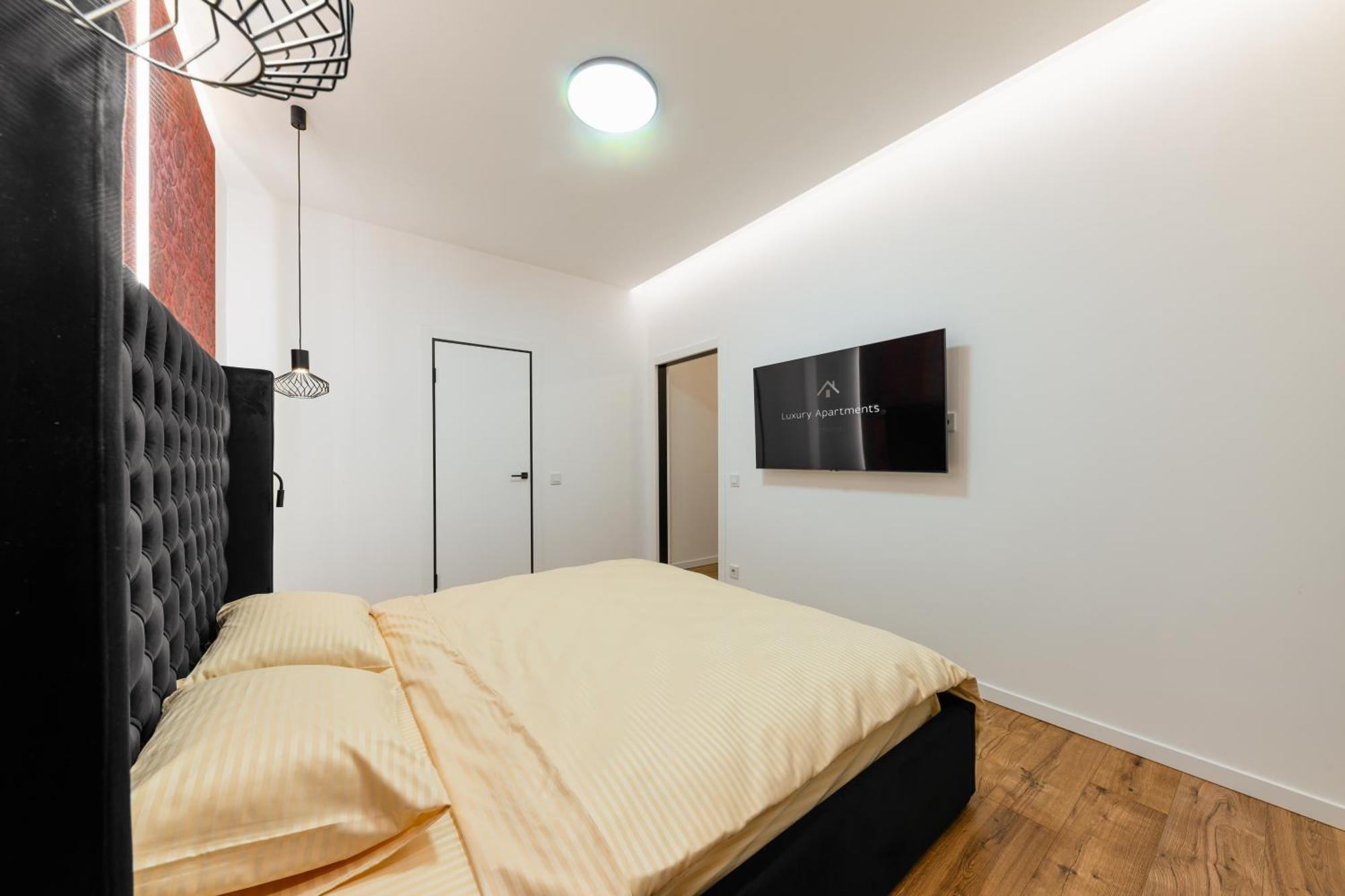 Luxury Apartments Laborca Oujhorod Extérieur photo