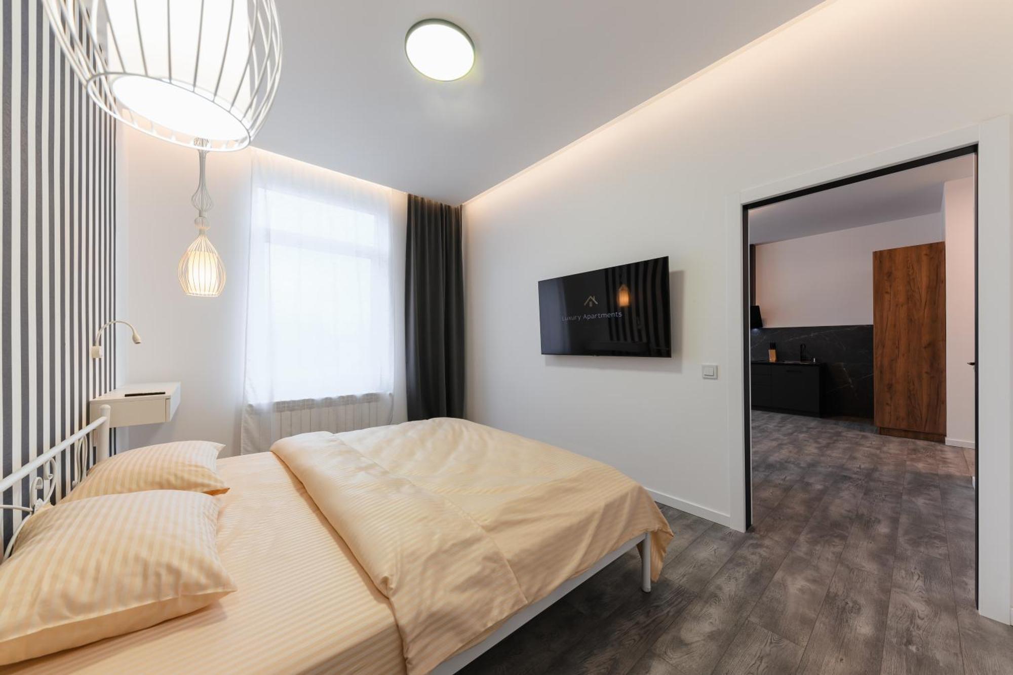 Luxury Apartments Laborca Oujhorod Extérieur photo