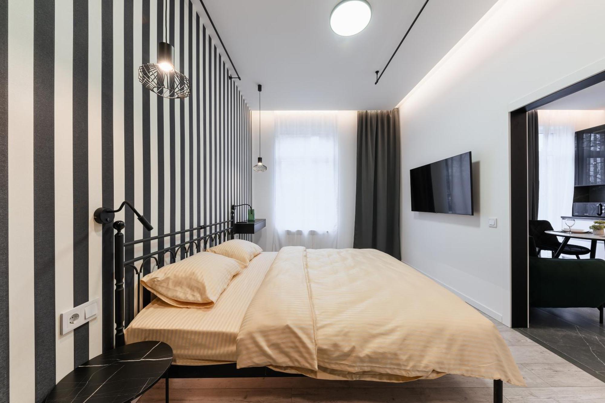 Luxury Apartments Laborca Oujhorod Extérieur photo