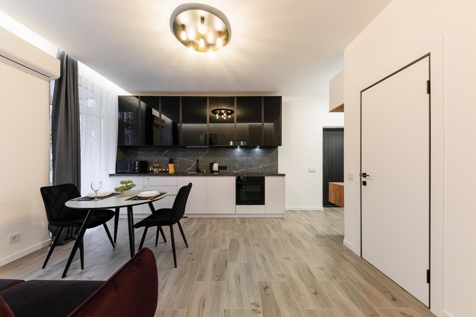 Luxury Apartments Laborca Oujhorod Extérieur photo