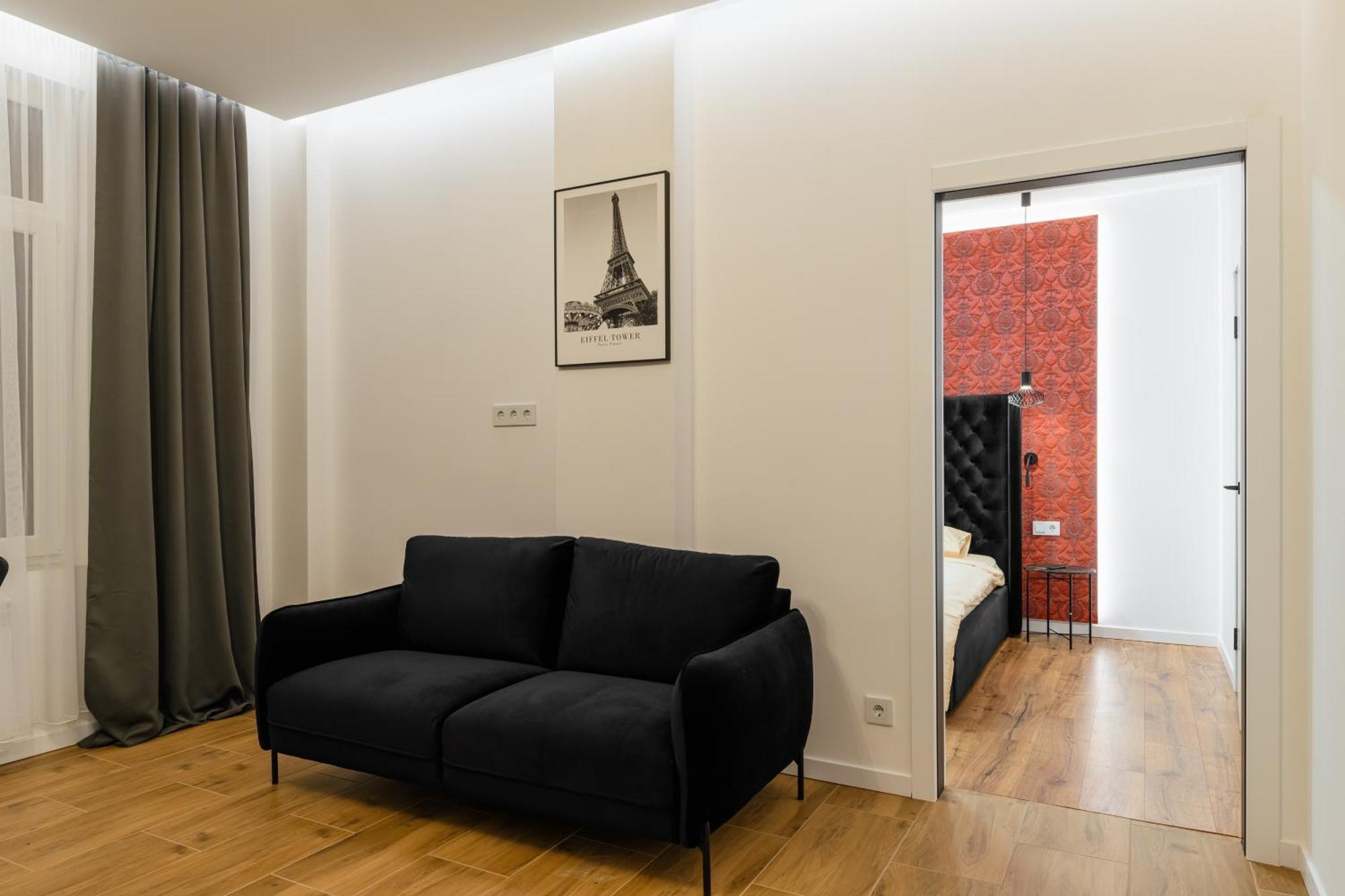 Luxury Apartments Laborca Oujhorod Extérieur photo