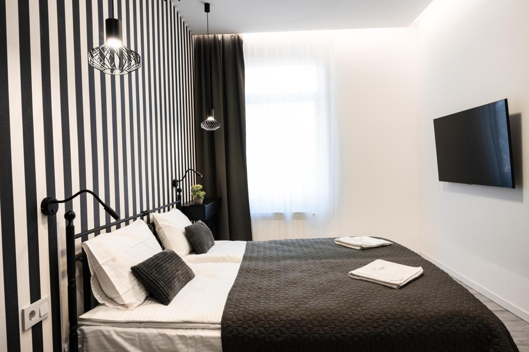 Luxury Apartments Laborca Oujhorod Extérieur photo
