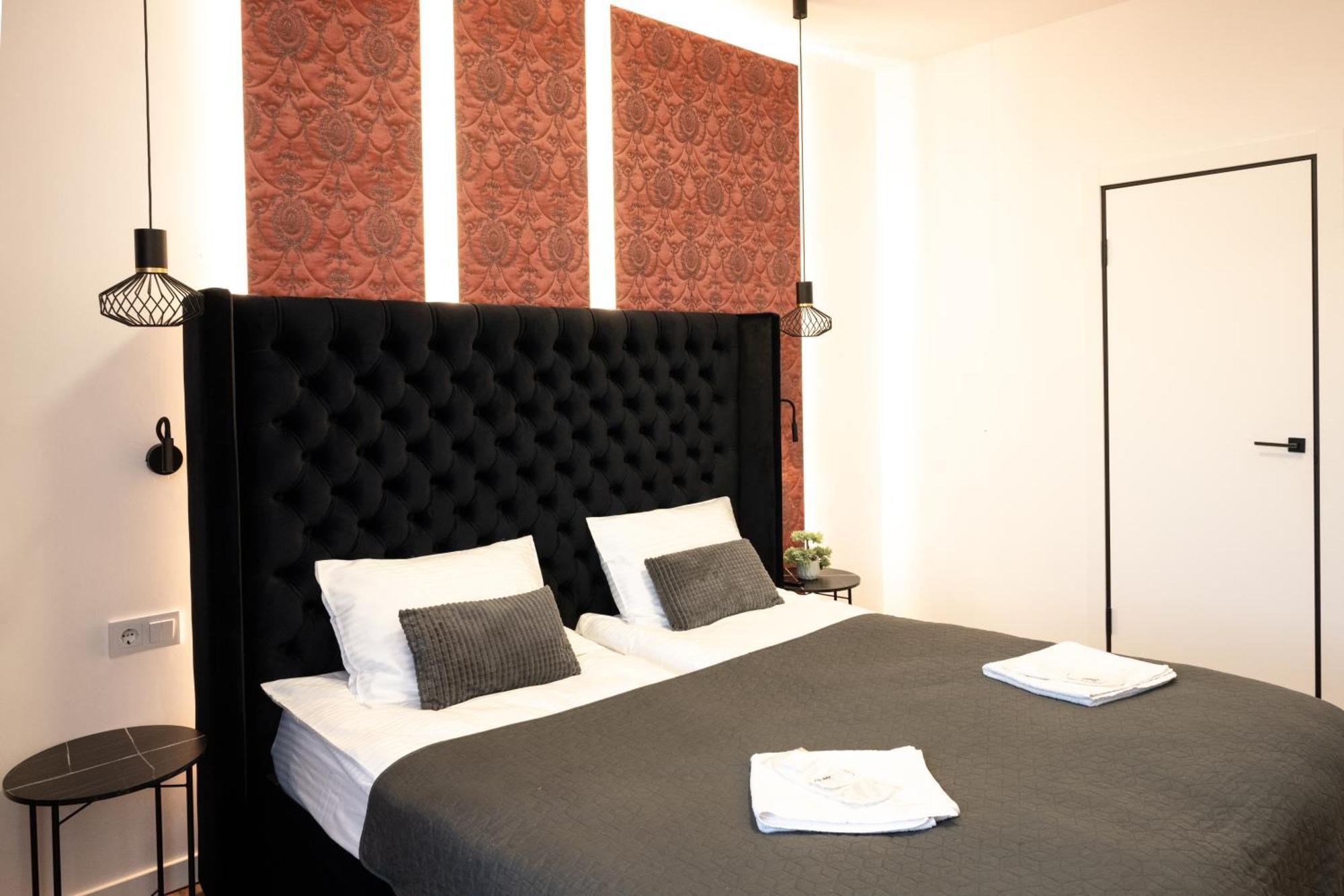 Luxury Apartments Laborca Oujhorod Extérieur photo